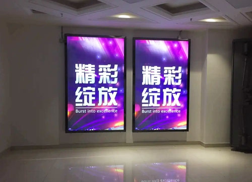 阛阓灯箱片建造